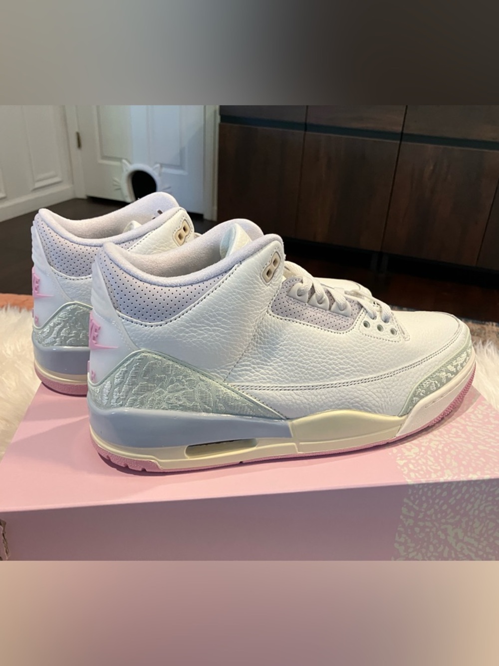 Nike Air Jordan 3 Retro OG White and Light Pink Retro High-Top Sneakers - NWT